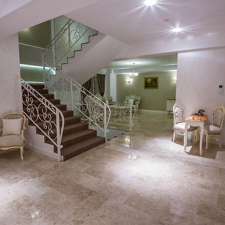 French Boutique Hotel Brasov Luaran gambar