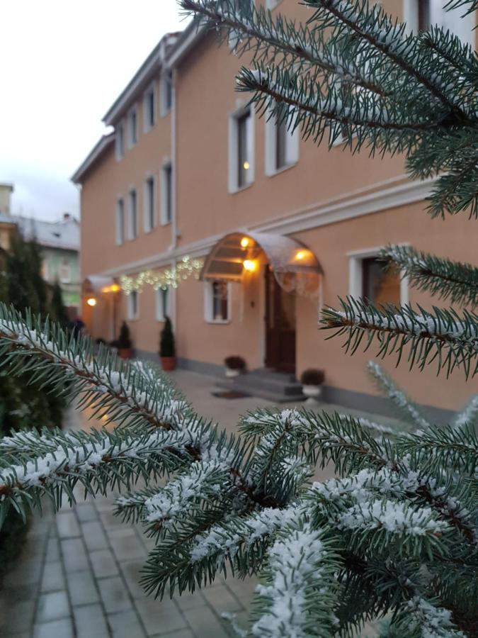 French Boutique Hotel Brasov Luaran gambar