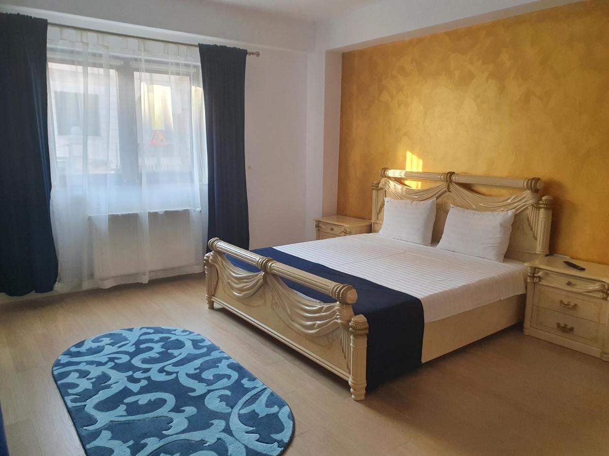 French Boutique Hotel Brasov Luaran gambar