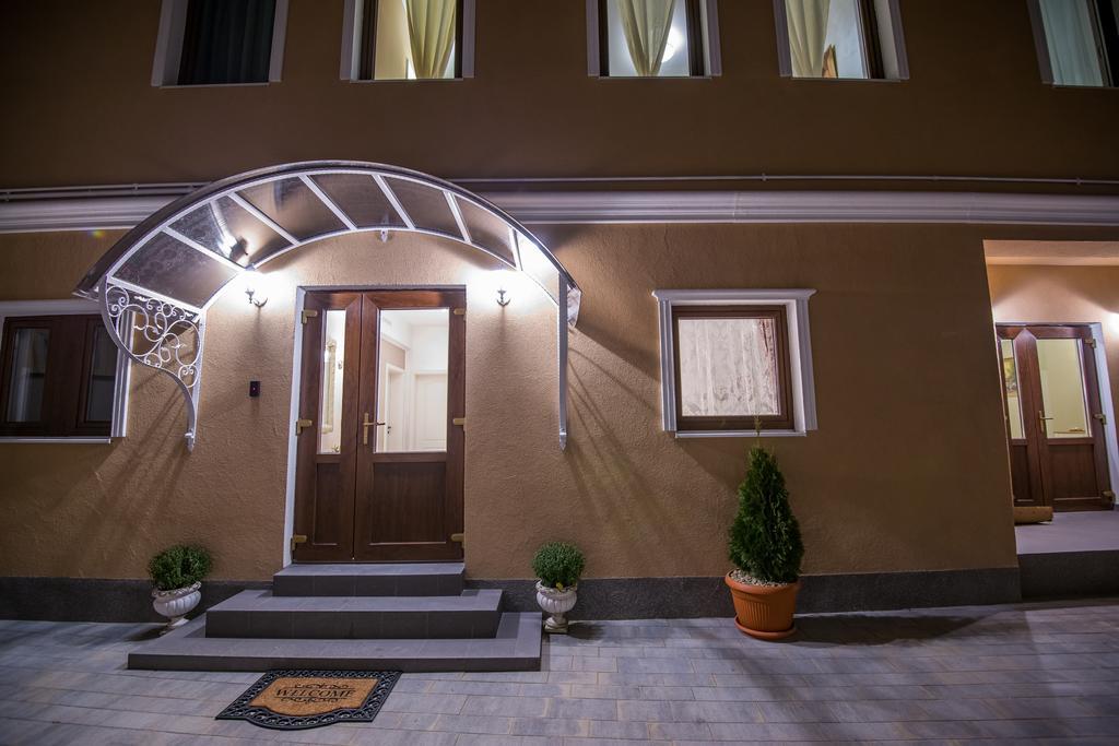 French Boutique Hotel Brasov Luaran gambar
